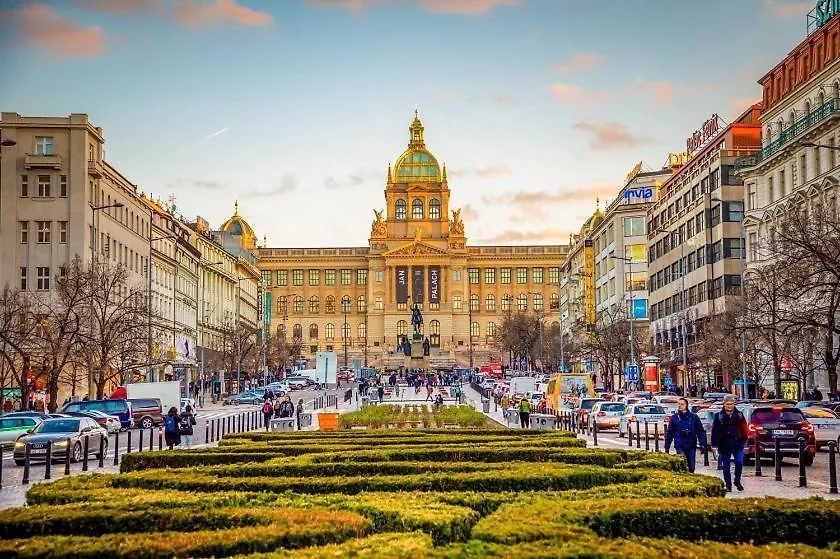 Stylish Apartment Next To Wenceslas Square 프라하 체코