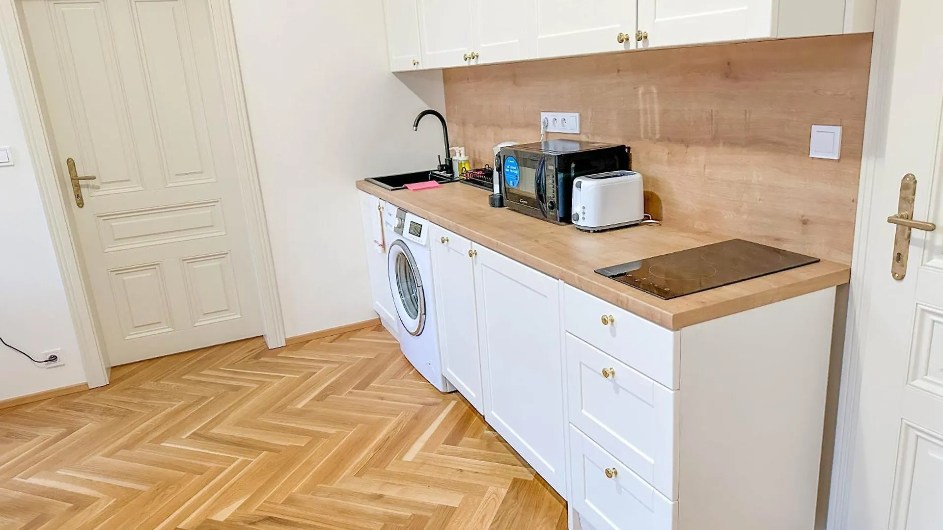 Stylish Apartment Next To Wenceslas Square 프라하 0*,  체코